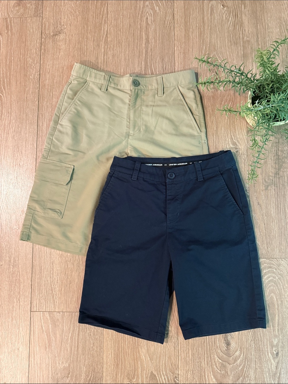 ((2 PIECE)) UNDER ARMOUR BOYS SIZE 12 SHORTS BUNDLE EUC ADJUSTABLE WAIST